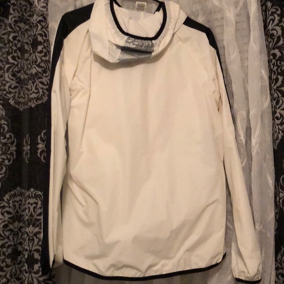 PINK WINDBREAKER - Picture 2 of 4